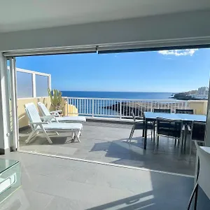 Atico Frente Mar Apartment Los Abrigos